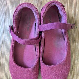 Xero Cassie Red Hemp Mary Jane Shoes Women's Size 9